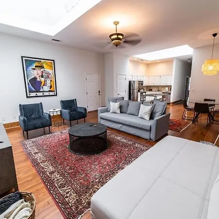 Villa Loft A 12Th Street Skylight Loft A Uptown Ten Min To Ft Benning
